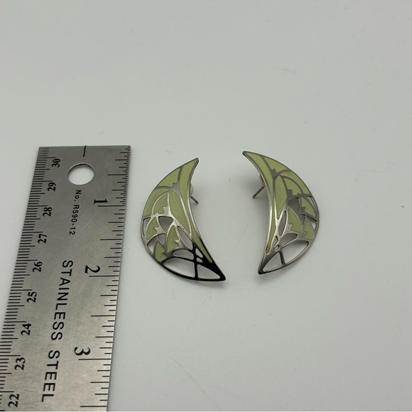 Vintage Berebi Silver Tone Crescent Shaped Stud Earrings with Pastel Green - Picture 8 of 9